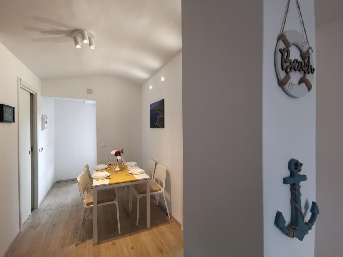 Old Town Paklenica Apartment สตารีกราด-ปาเคลนีซา ภายนอก รูปภาพ
