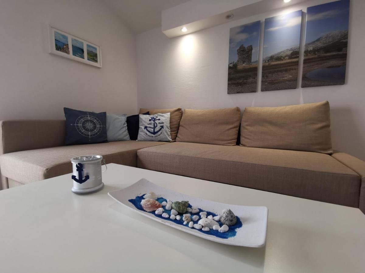 Old Town Paklenica Apartment สตารีกราด-ปาเคลนีซา ภายนอก รูปภาพ