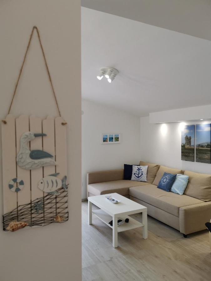 Old Town Paklenica Apartment สตารีกราด-ปาเคลนีซา ภายนอก รูปภาพ