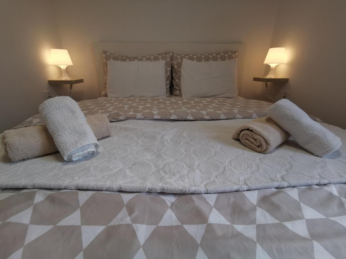 Old Town Paklenica Apartment สตารีกราด-ปาเคลนีซา ภายนอก รูปภาพ