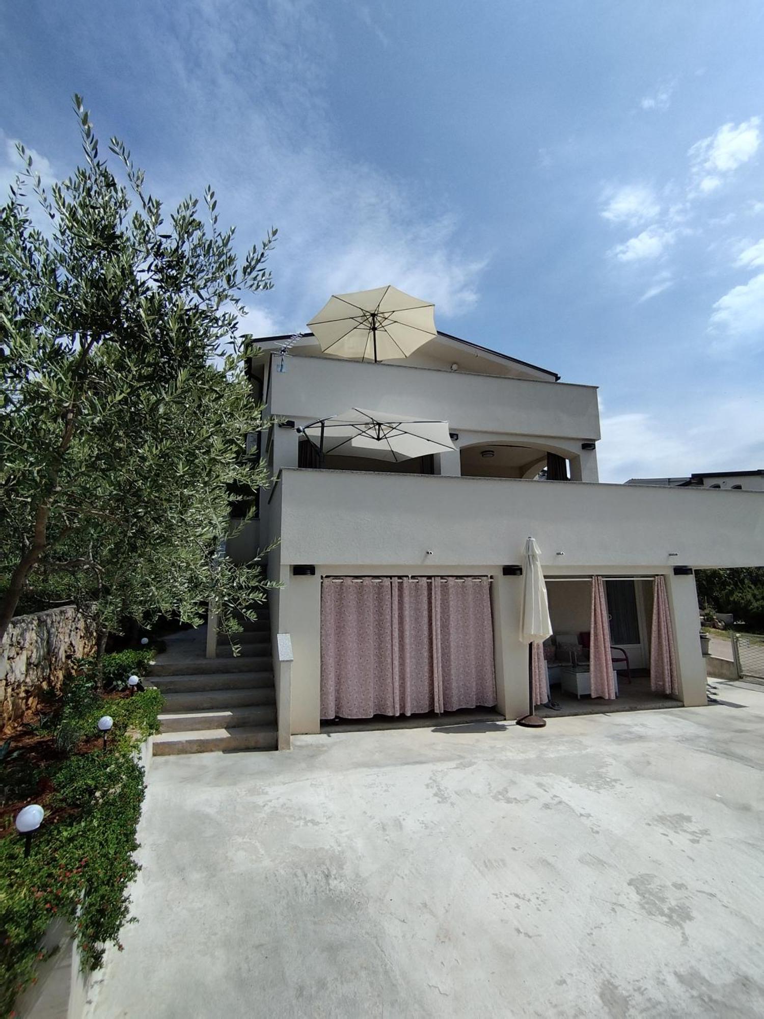 Old Town Paklenica Apartment สตารีกราด-ปาเคลนีซา ภายนอก รูปภาพ