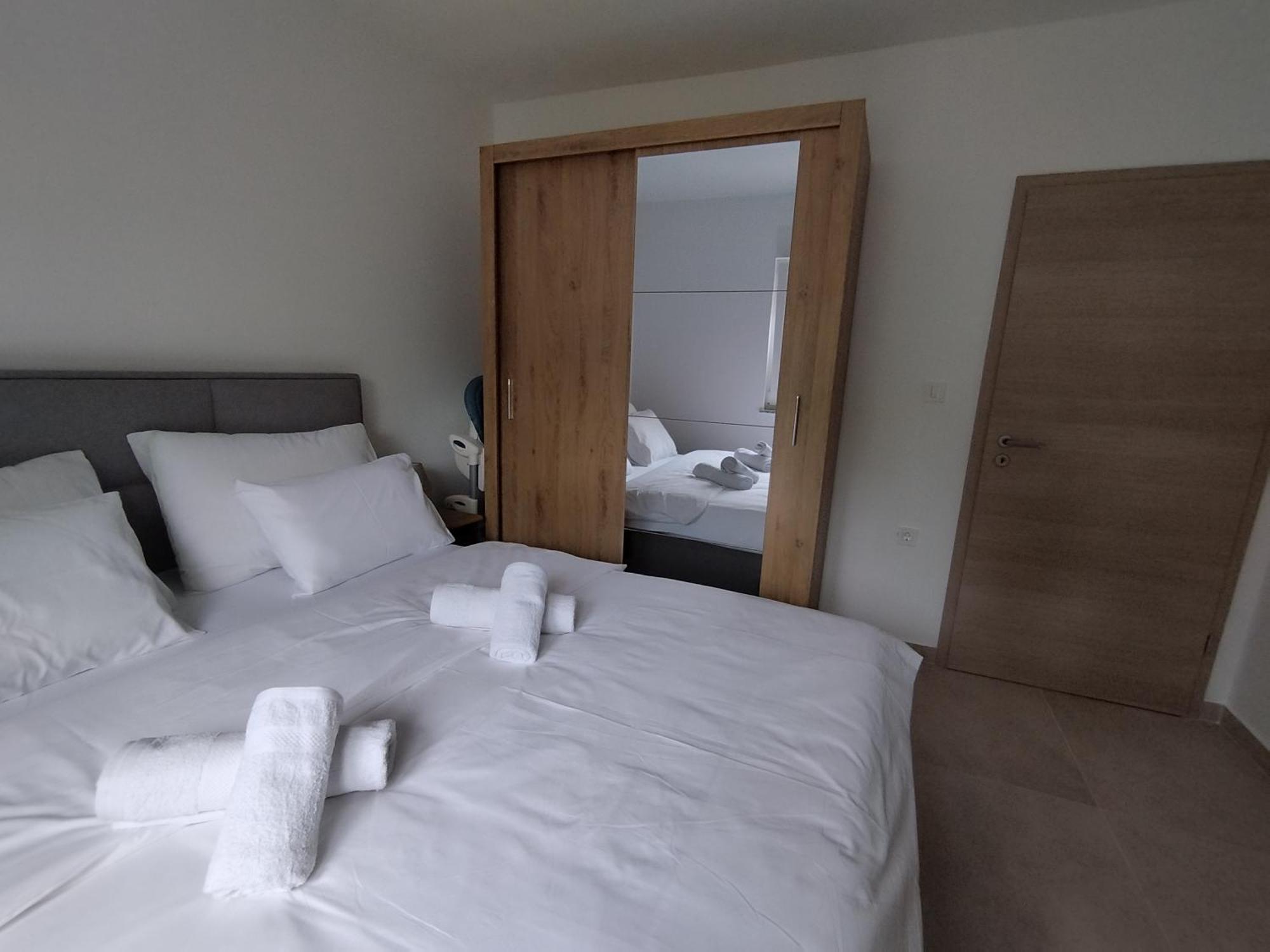 Old Town Paklenica Apartment สตารีกราด-ปาเคลนีซา ห้อง รูปภาพ