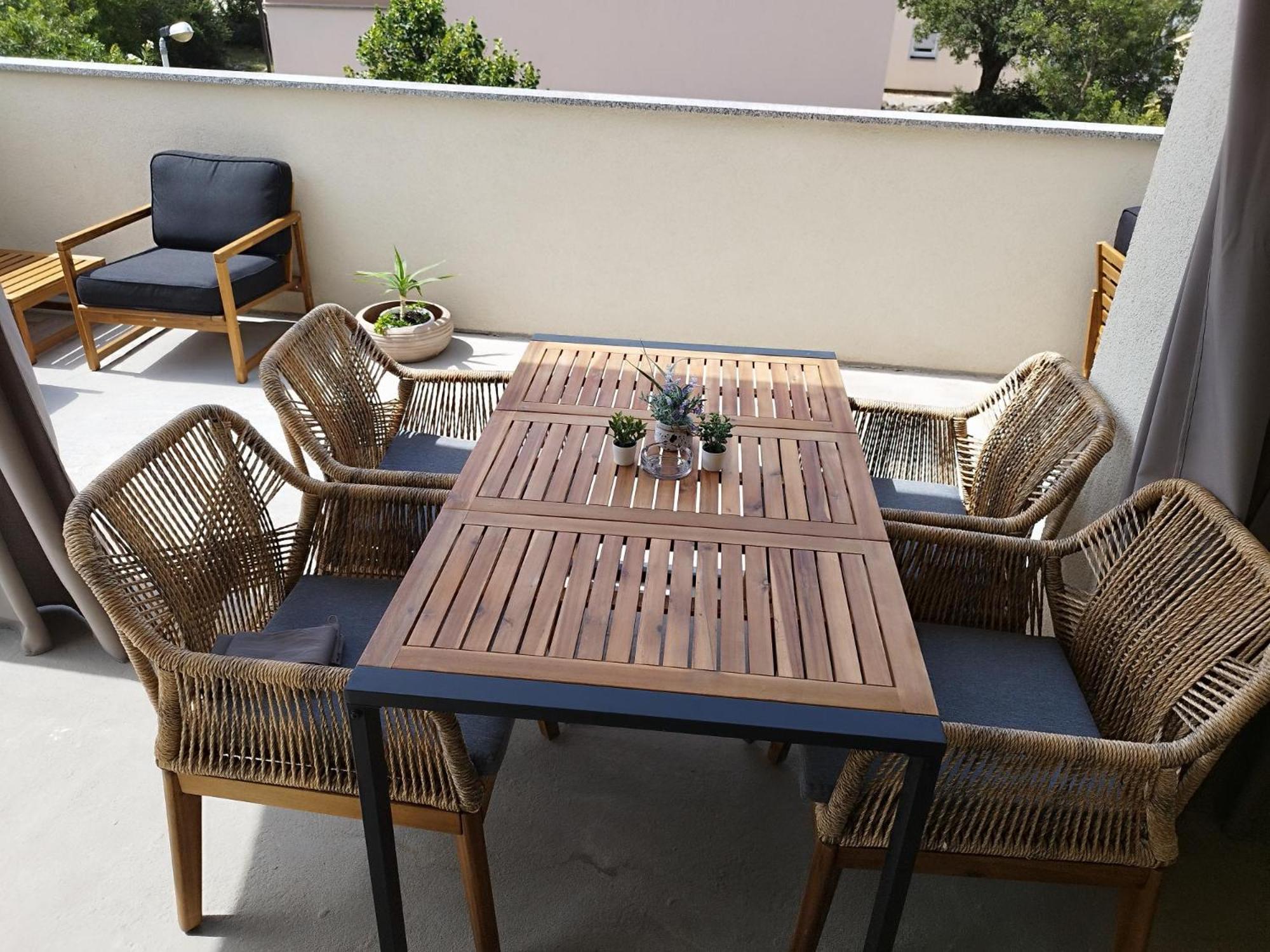 Old Town Paklenica Apartment สตารีกราด-ปาเคลนีซา ภายนอก รูปภาพ