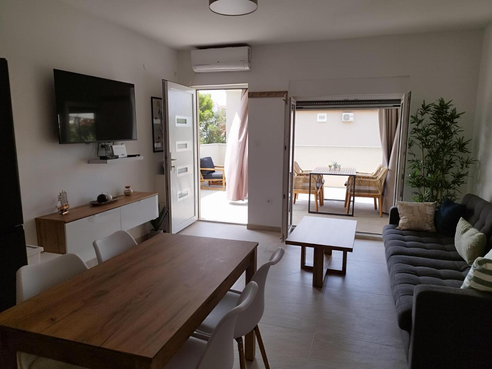 Old Town Paklenica Apartment สตารีกราด-ปาเคลนีซา ภายนอก รูปภาพ